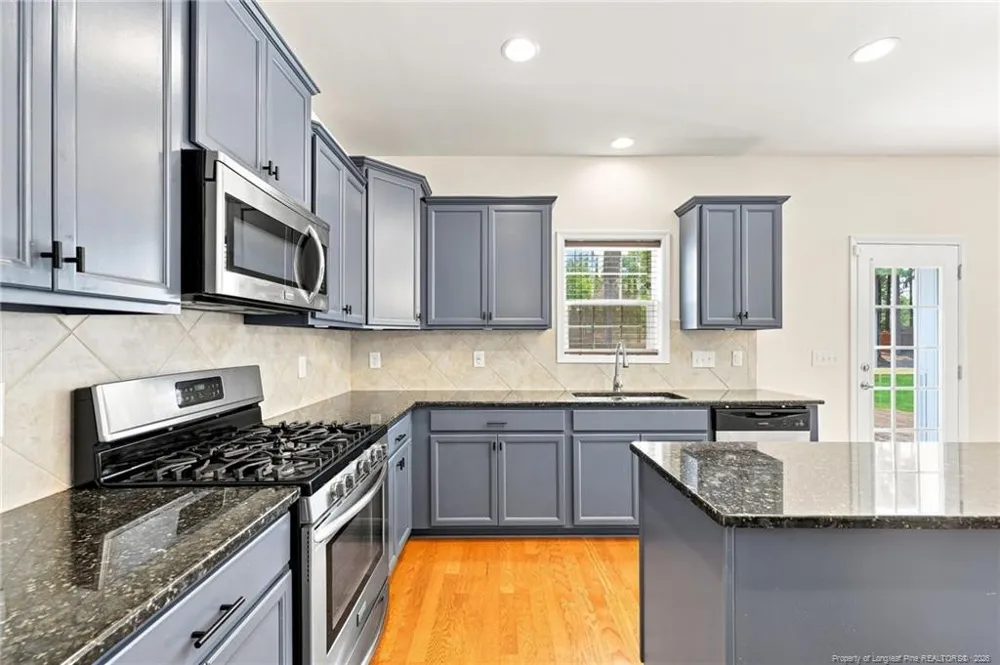 1105 Whitney Drive Aberdeen, NC 28315
