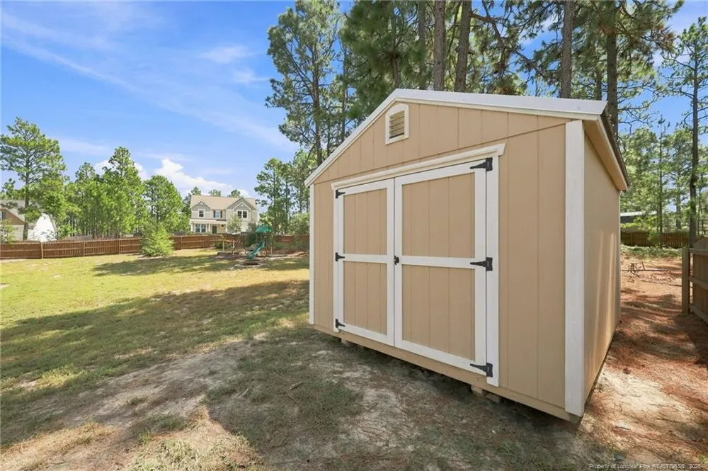 1105 Whitney Drive Aberdeen, NC 28315