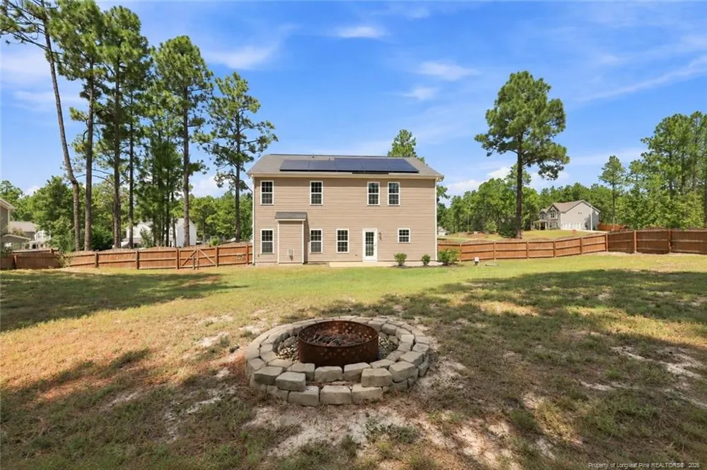 1105 Whitney Drive Aberdeen, NC 28315