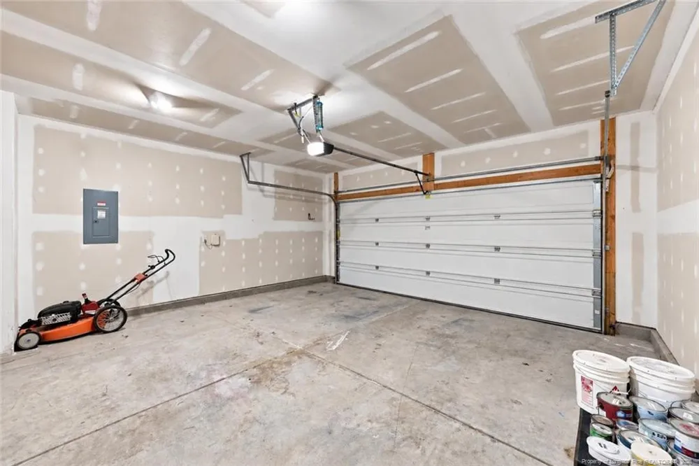 1105 Whitney Drive Aberdeen, NC 28315