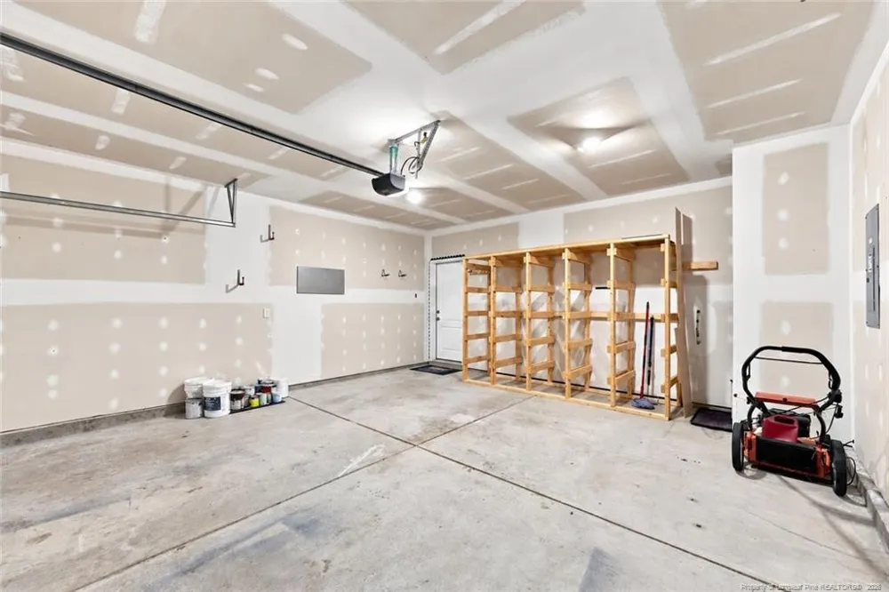 1105 Whitney Drive Aberdeen, NC 28315