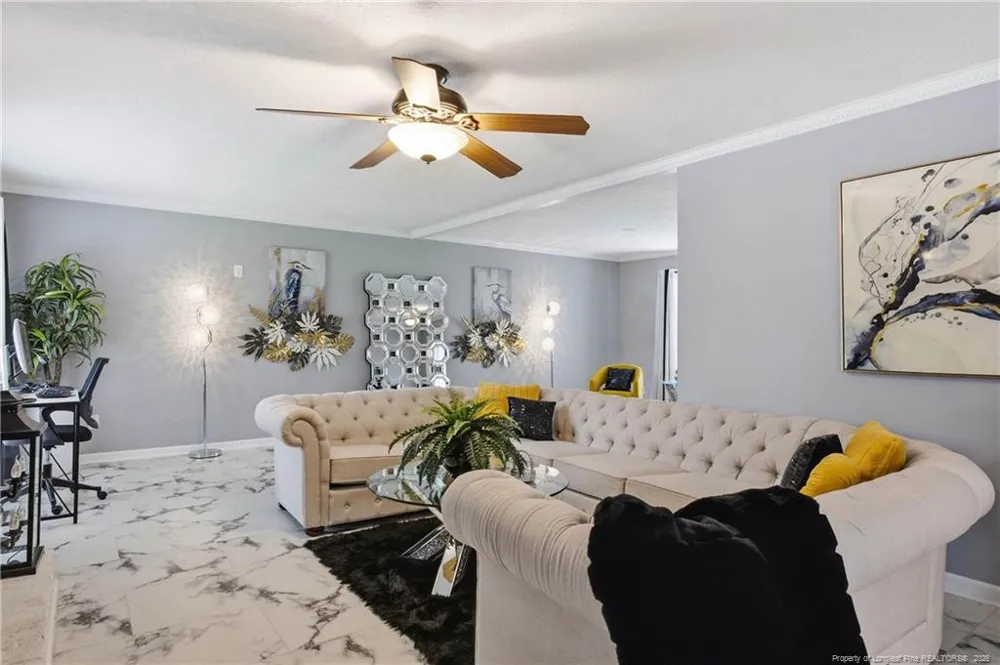 209 E Lochhaven Drive Fayetteville, NC 28314