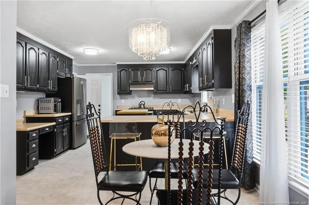 209 E Lochhaven Drive Fayetteville, NC 28314