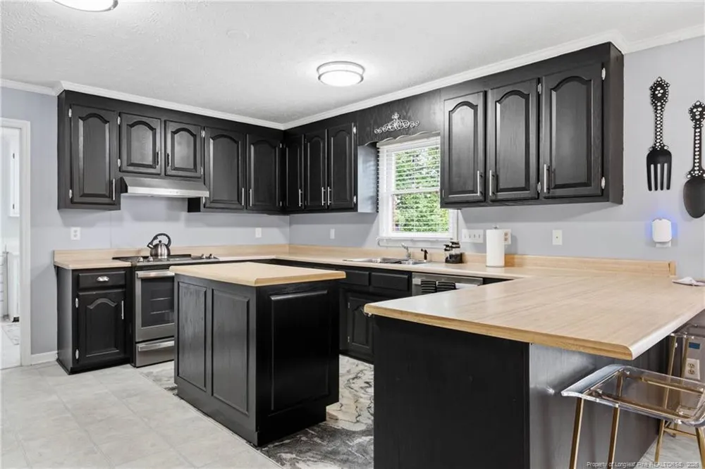 209 E Lochhaven Drive Fayetteville, NC 28314