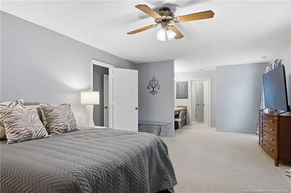 209 E Lochhaven Drive Fayetteville, NC 28314