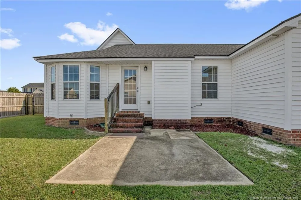 1402 Mingary Avenue Fayetteville, NC 28306
