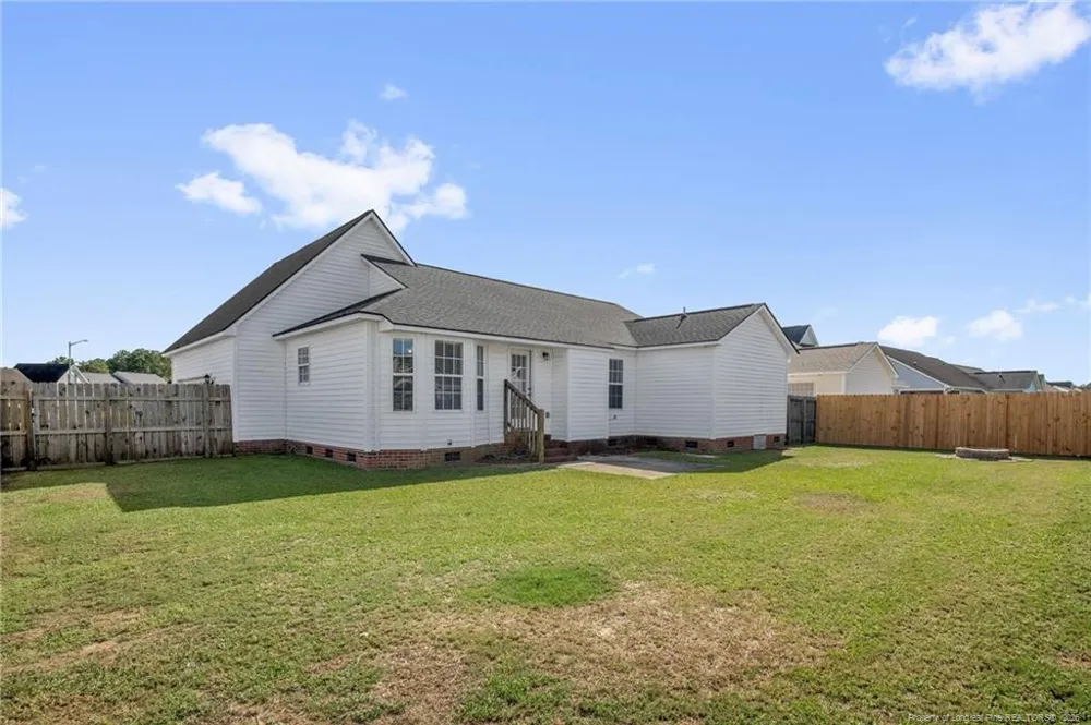 1402 Mingary Avenue Fayetteville, NC 28306