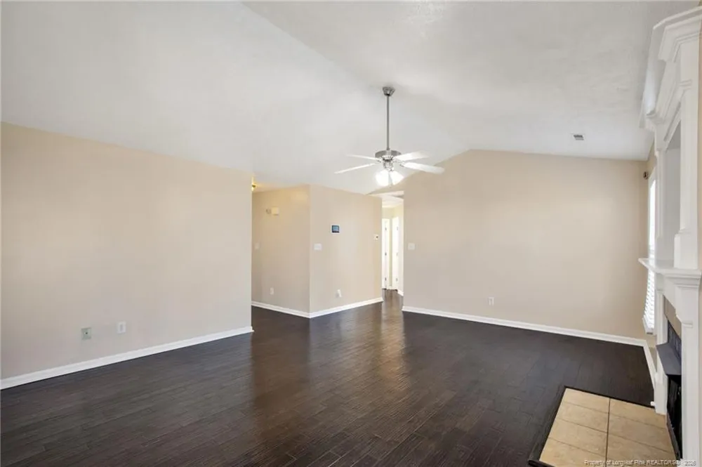 1402 Mingary Avenue Fayetteville, NC 28306