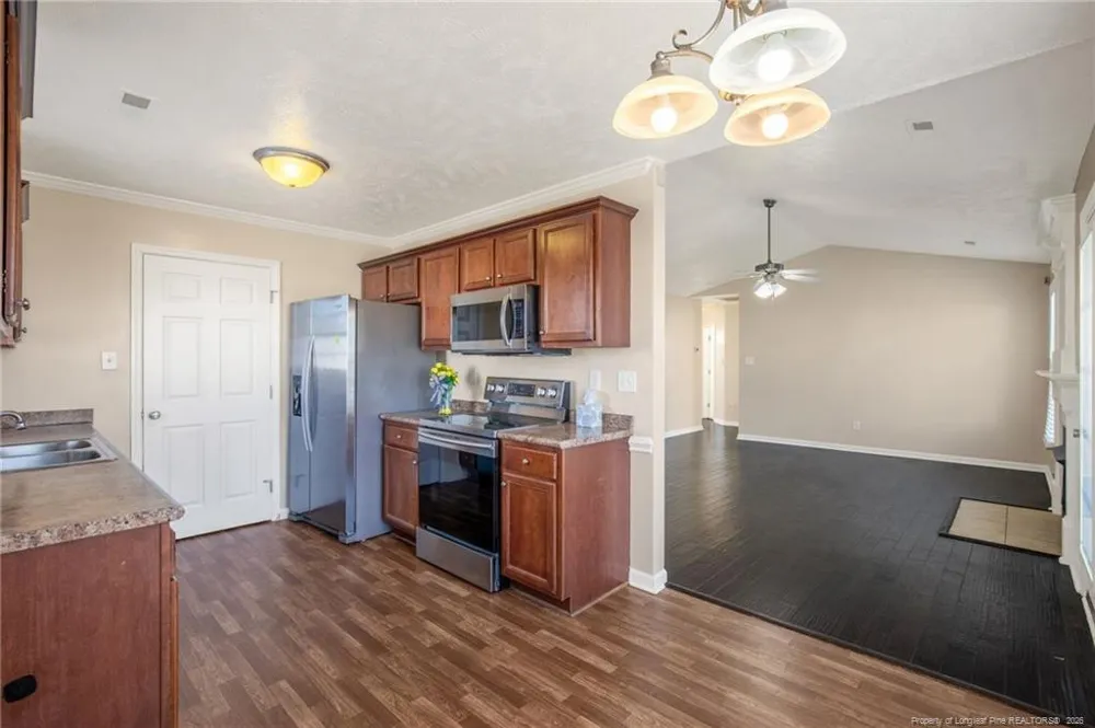 1402 Mingary Avenue Fayetteville, NC 28306