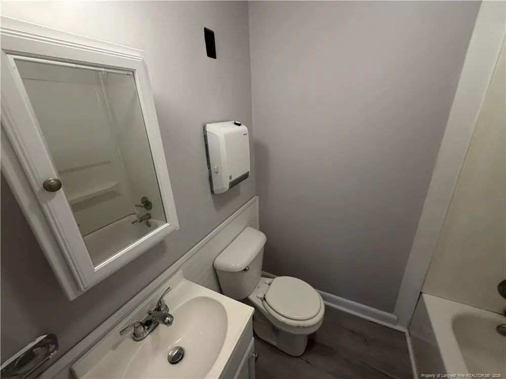 2101 Decor Street Fayetteville, NC 28304