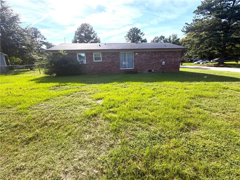 2101 Decor Street Fayetteville, NC 28304