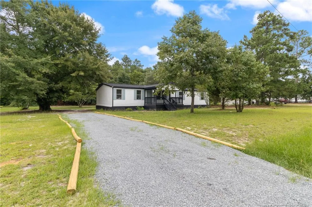 137 Huckabee Street Raeford, NC 28376