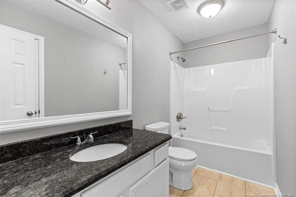 861 Danish Drive Fayetteville, NC 28303