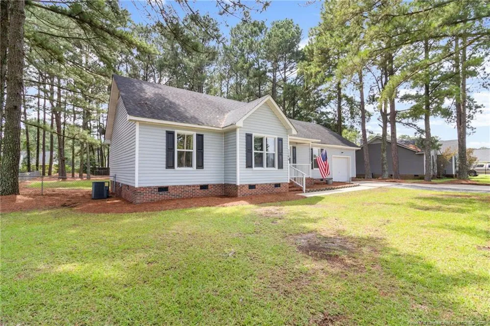 7106 Rockfish Road Raeford, NC 28376