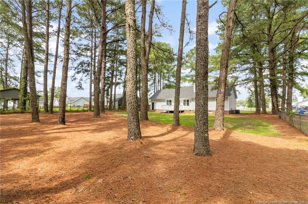 7106 Rockfish Road Raeford, NC 28376
