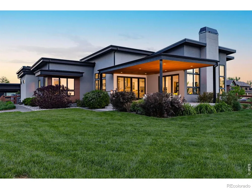 8675 Summerlin Place Longmont, CO 80503