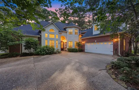 1053 Bentwater Drive