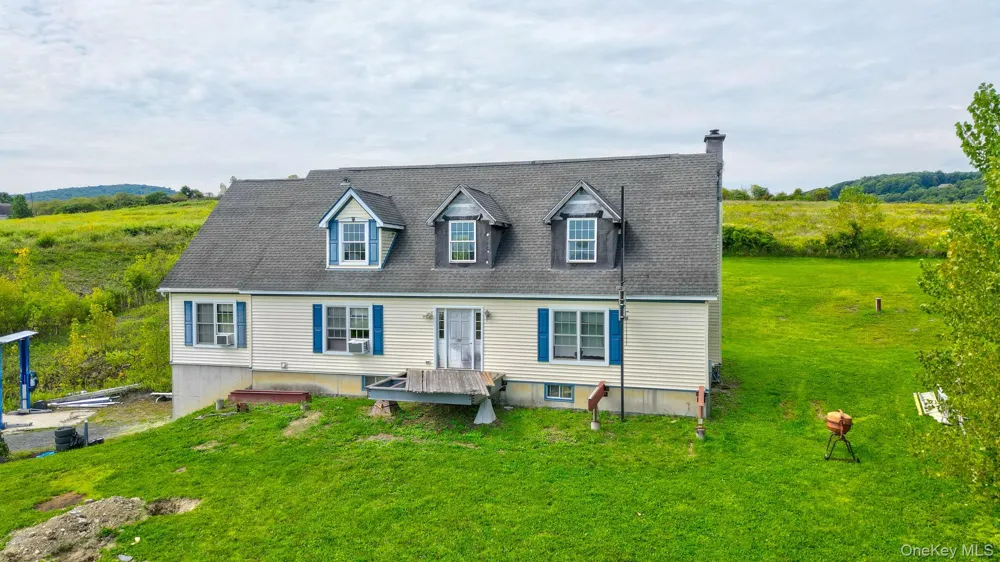 70 Mulberry Lane Milton, NY 12547