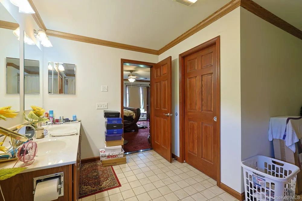 70 Mulberry Lane Milton, NY 12547
