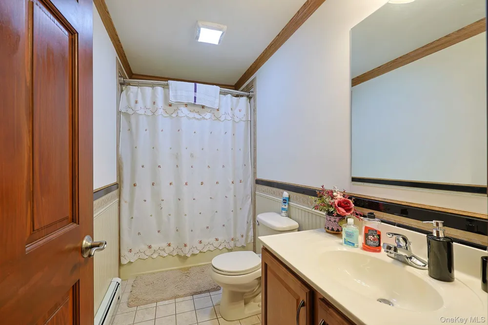 70 Mulberry Lane Milton, NY 12547