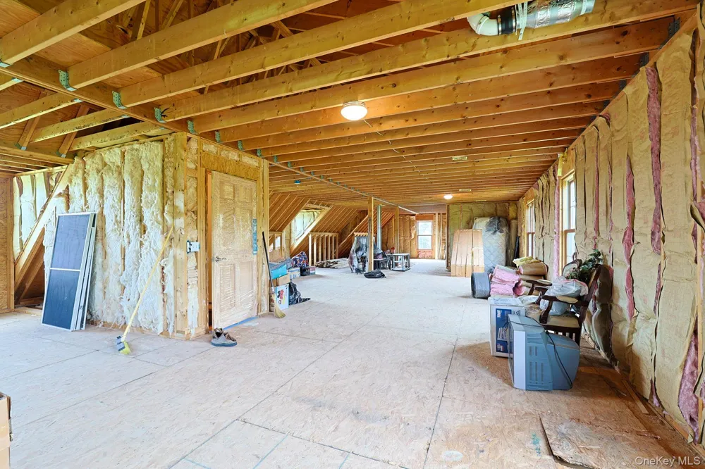 70 Mulberry Lane Milton, NY 12547