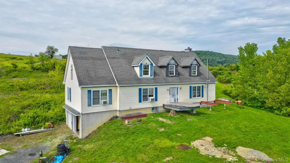 70 Mulberry Lane Milton, NY 12547