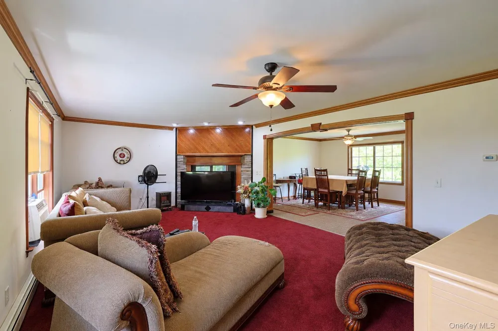 70 Mulberry Lane Milton, NY 12547