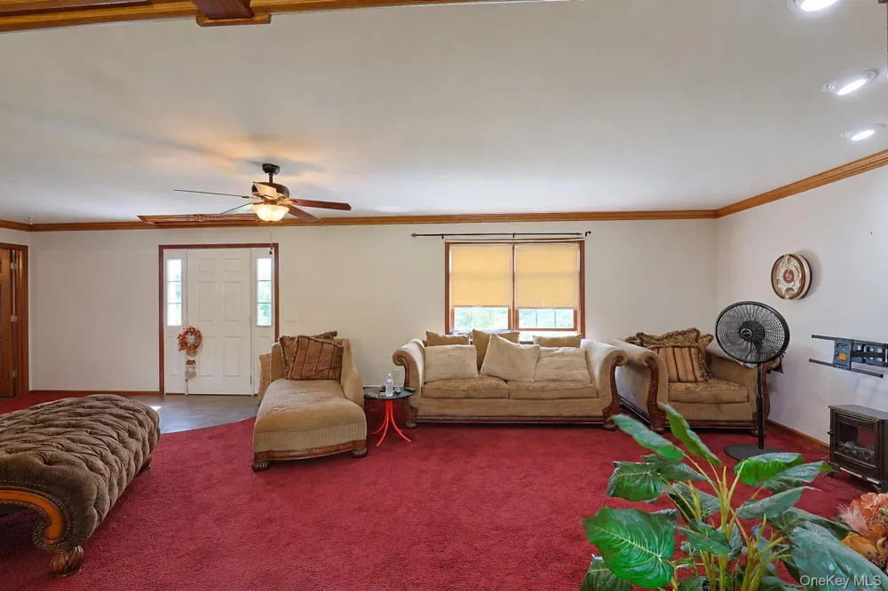 70 Mulberry Lane Milton, NY 12547