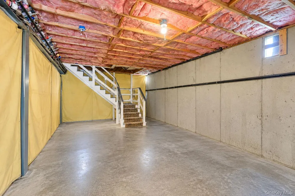 70 Mulberry Lane Milton, NY 12547