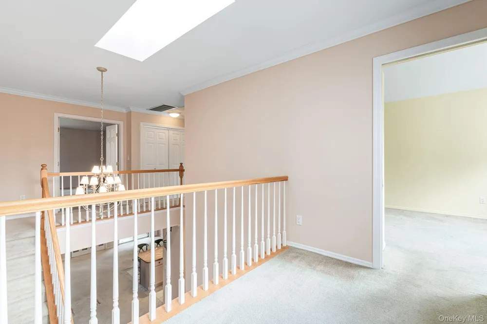 406 Willow Pond Drive Riverhead, NY 11901