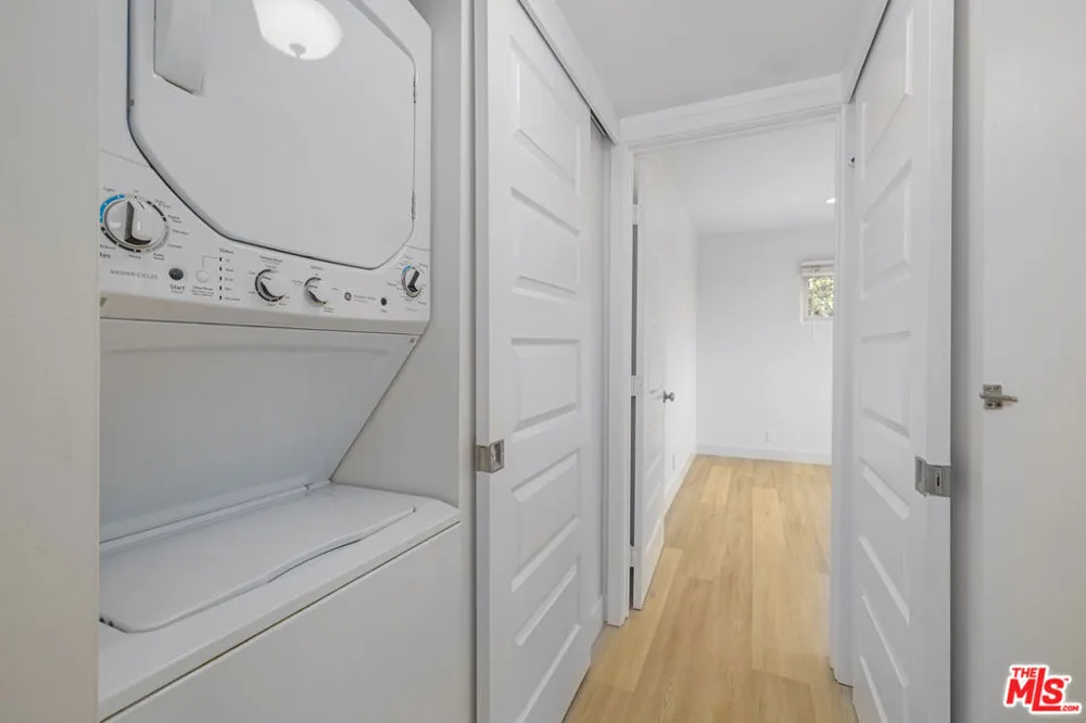 2442 S Coast Highway #8 Laguna Beach, CA 92651