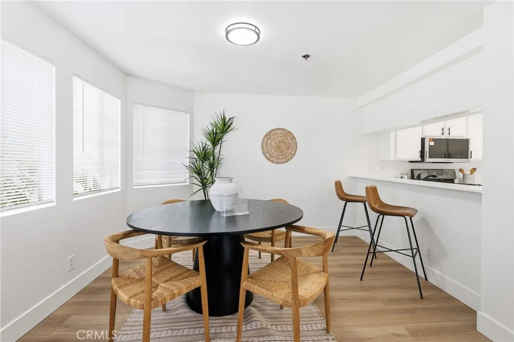 1100 Euclid Long Beach, CA 90804