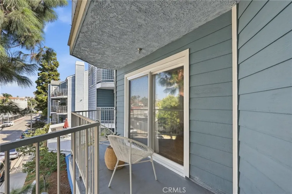 1100 Euclid Long Beach, CA 90804