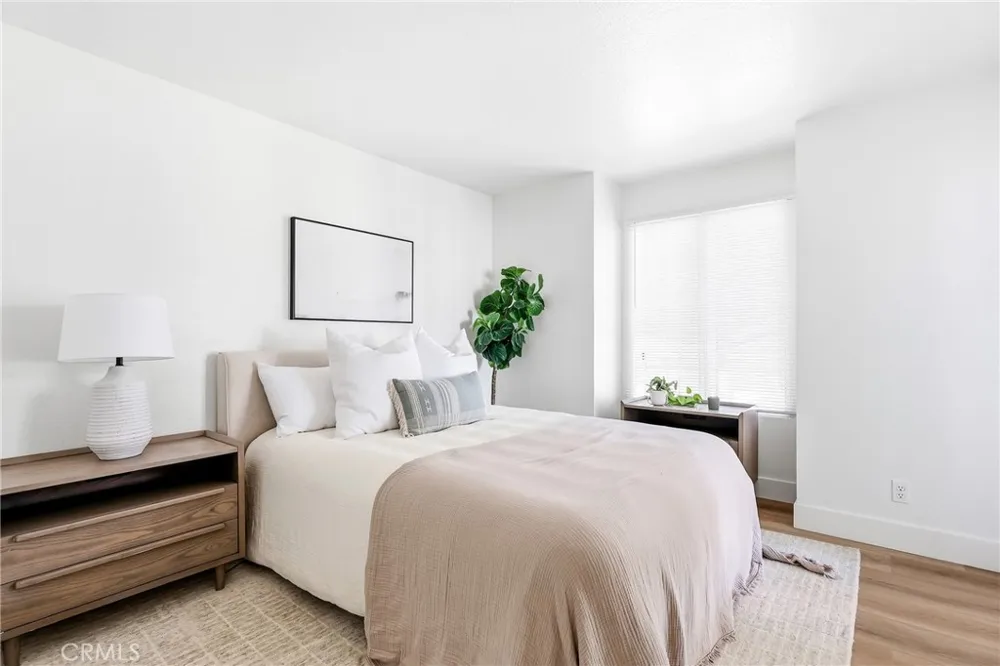 1100 Euclid Long Beach, CA 90804