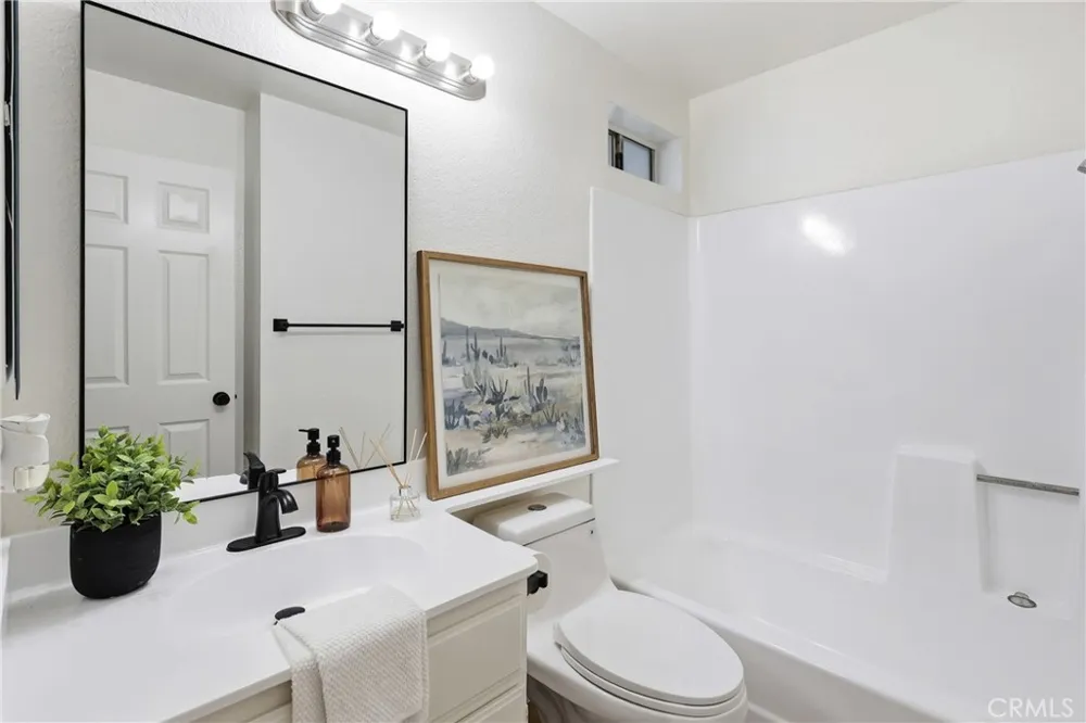 1100 Euclid Long Beach, CA 90804