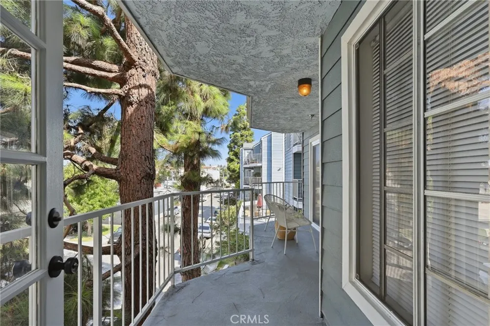 1100 Euclid Long Beach, CA 90804