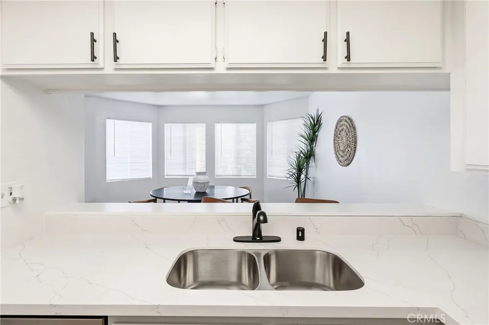 1100 Euclid Long Beach, CA 90804