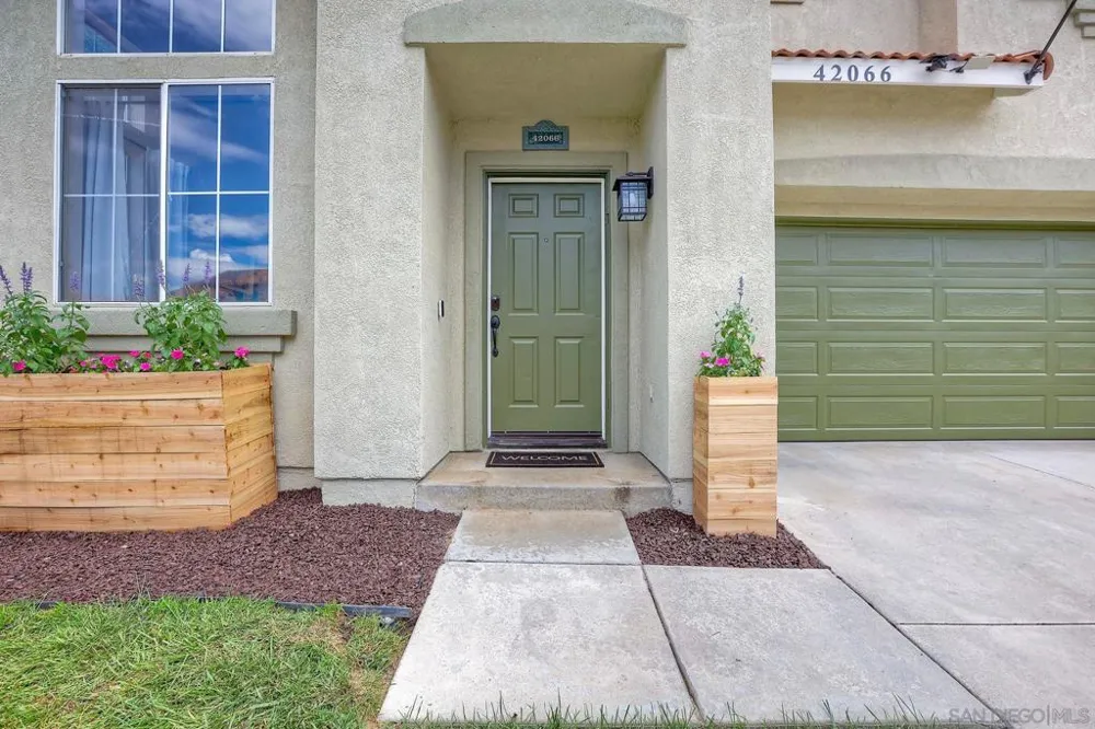 42066 Chestnut Temecula, CA 92591