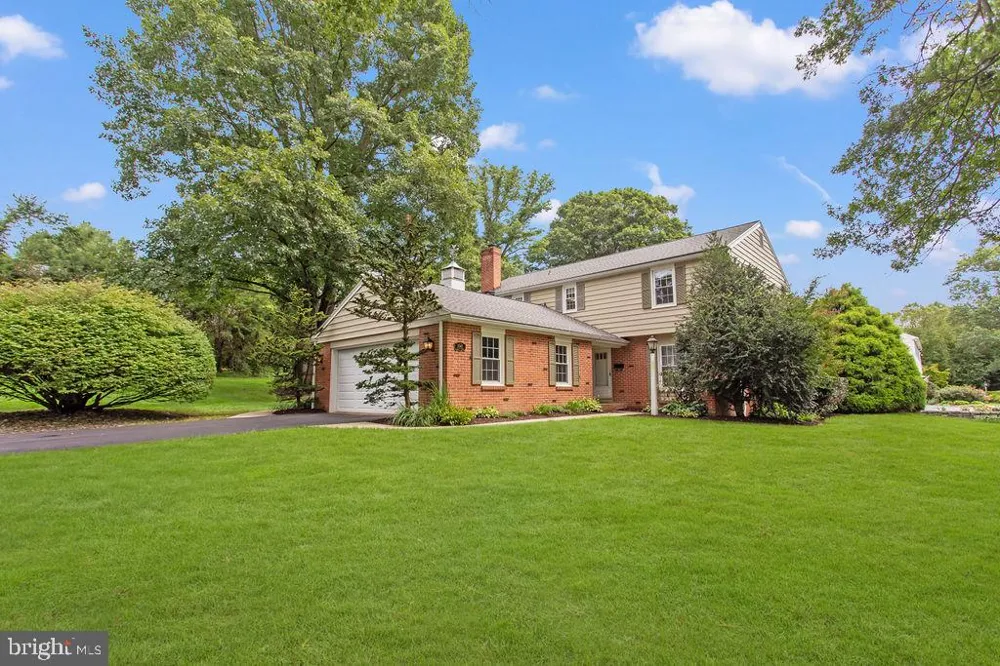 1545 VALLEY ROAD Lancaster, PA 17603