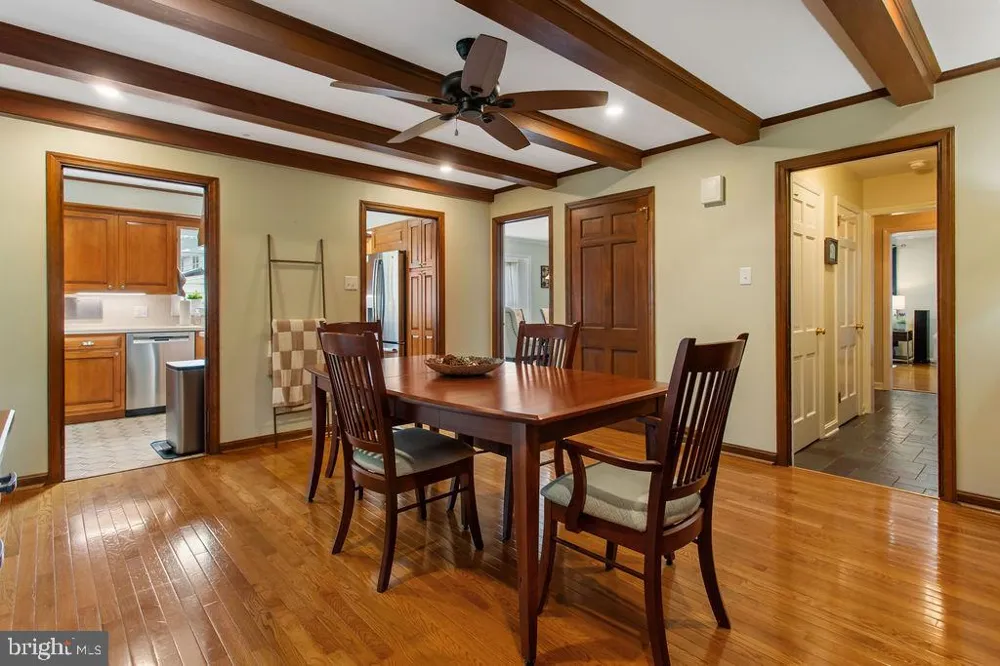 1545 VALLEY ROAD Lancaster, PA 17603
