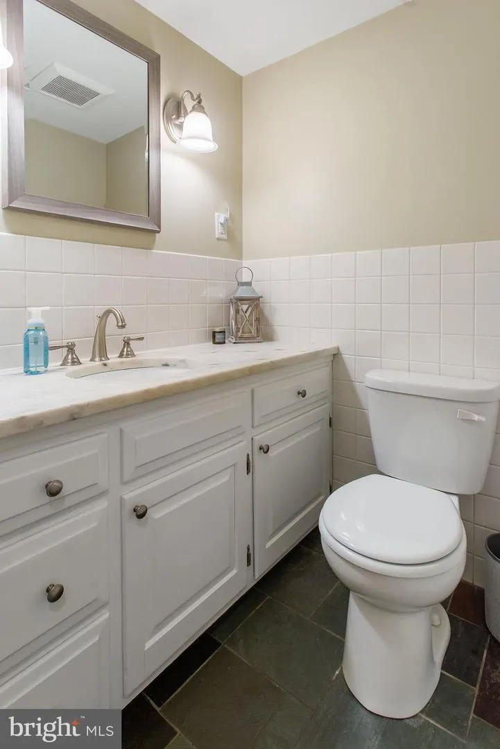1545 VALLEY ROAD Lancaster, PA 17603