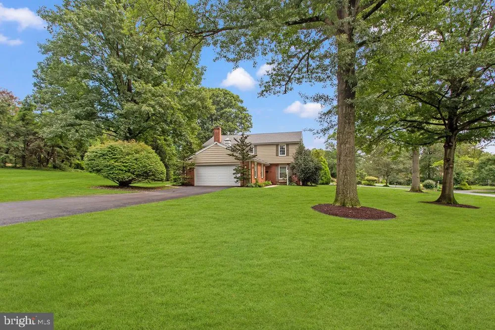 1545 VALLEY ROAD Lancaster, PA 17603