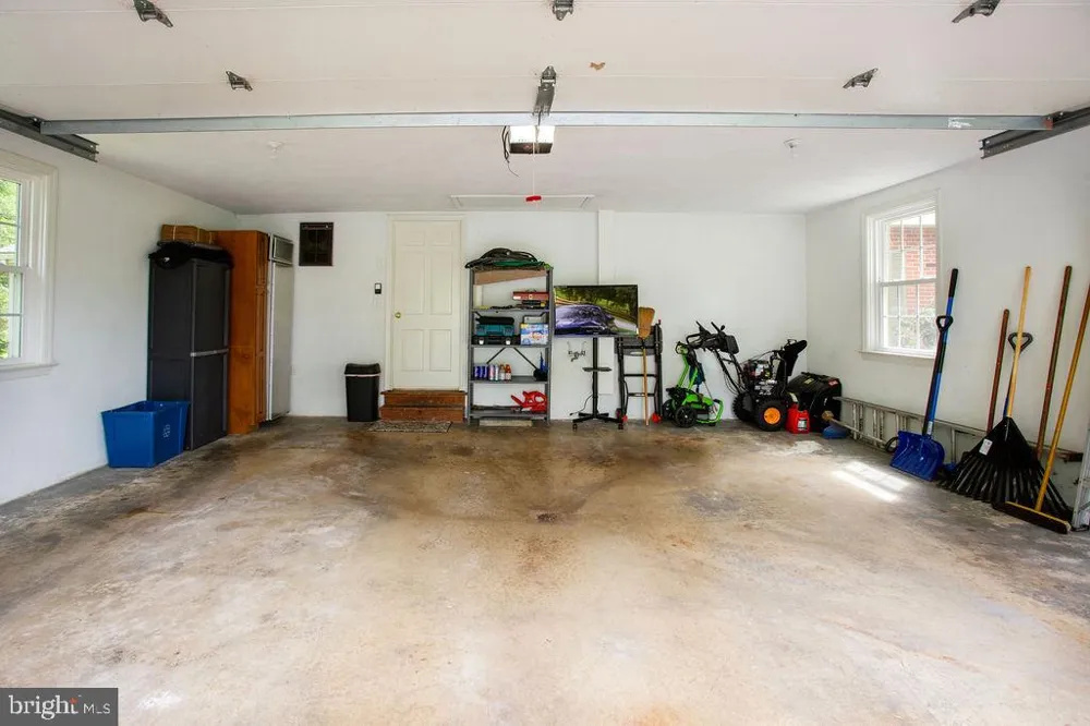 1545 VALLEY ROAD Lancaster, PA 17603