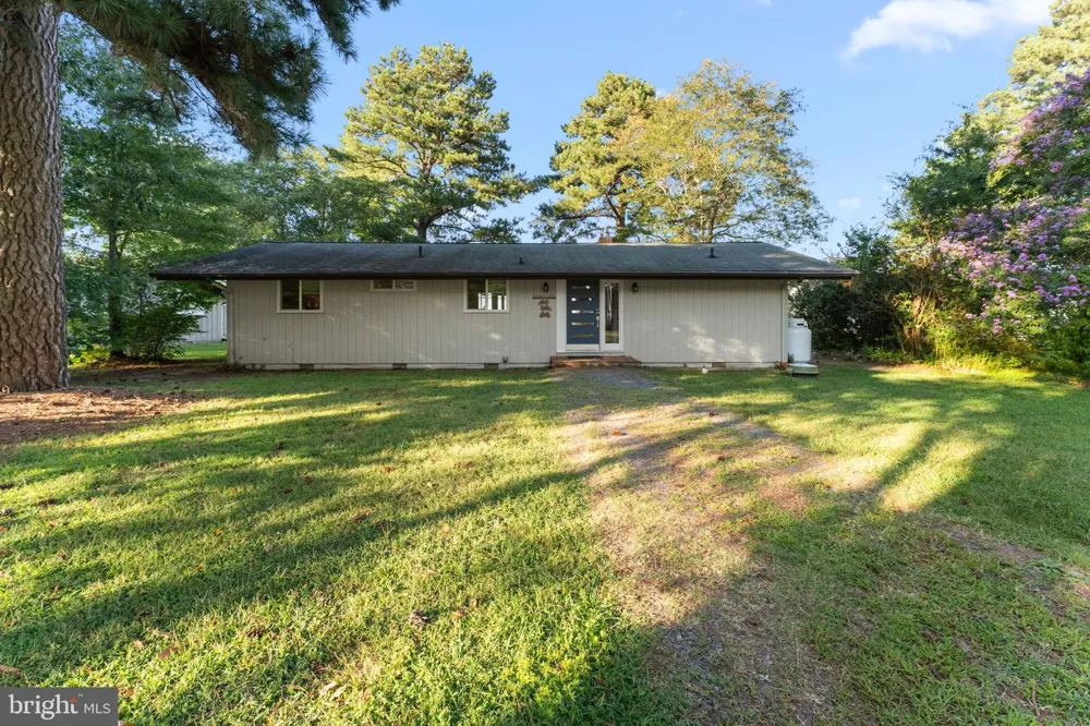 781 GLEBE ROAD Montross, VA 22520