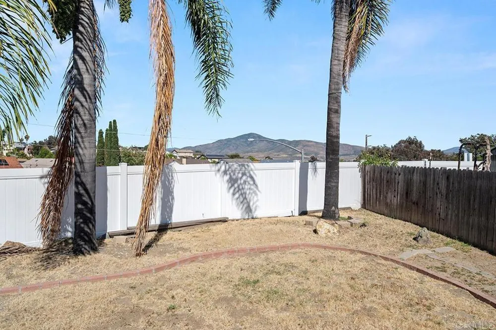 7290 Oakham Way San Diego, CA 92139