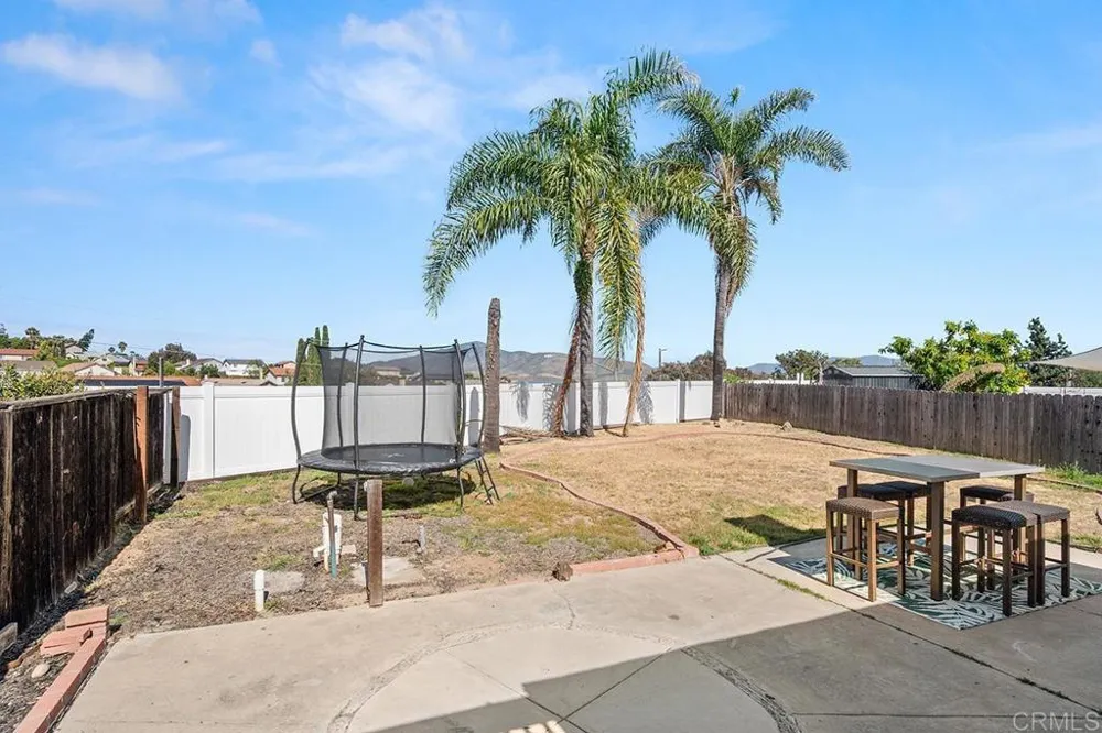 7290 Oakham Way San Diego, CA 92139
