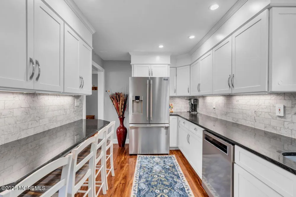 8 Highview Road East Brunswick, NJ 08816