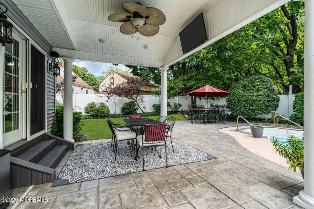 8 Highview Road East Brunswick, NJ 08816