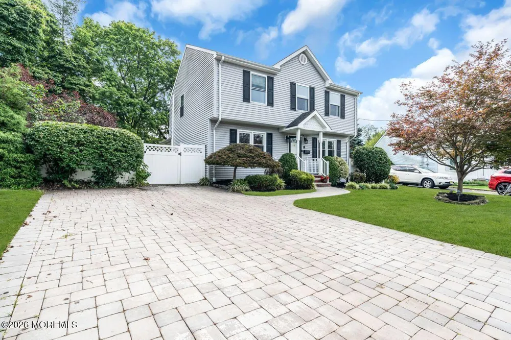 8 Highview Road East Brunswick, NJ 08816
