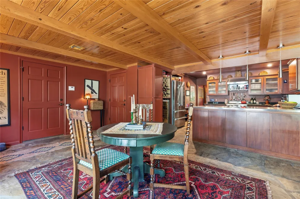 4730 S Columbia Place Tulsa, OK 74105